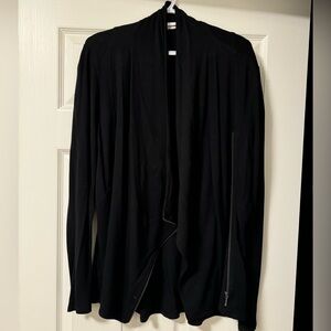 Reitmans zip up black sweater